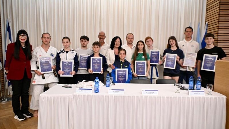 עיריית חיפה העניקה אות הוקרה ל-12 לספורטאים מצטיינים צעירים