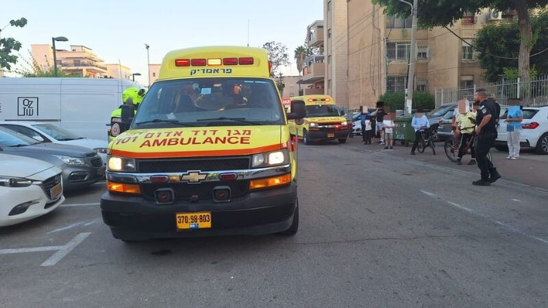 פעוטה בת 3 במצב אנוש לאחר שנפגעה מרכב בקרית אתא
