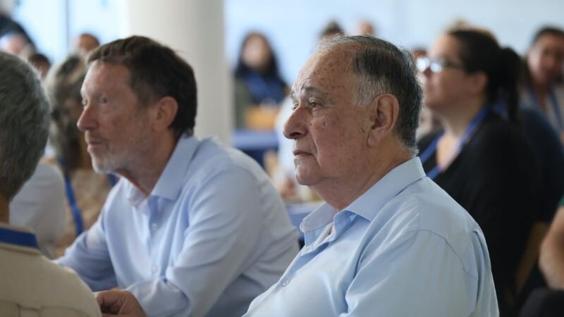 יהב לפרופ' שמחון על תוכניתו לפיתוח מפרץ חיפה: 