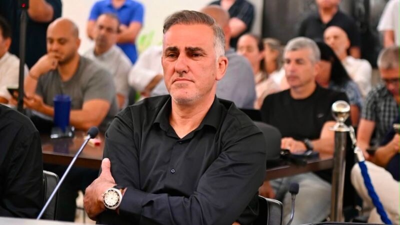 סוגית מינויו של ביאדסי היא בכלל דיון עמוק ומהותי על אופייה של חיפה